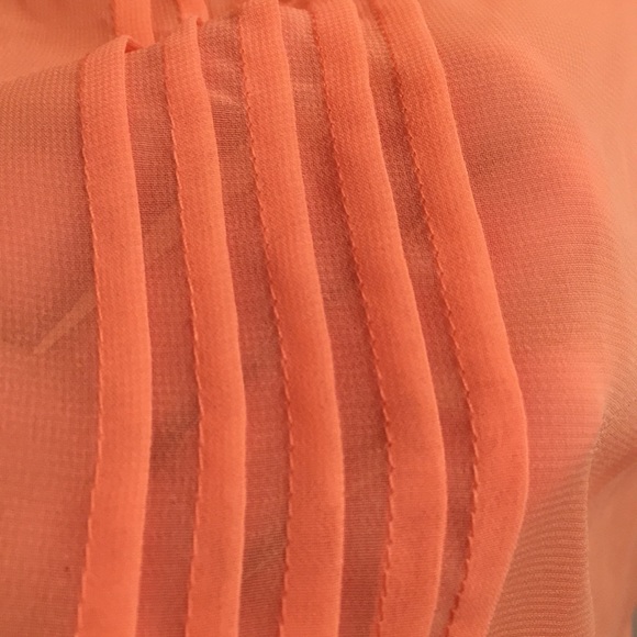 EUC Sleeveless sheer Blouse / Loose fit - Picture 11 of 14